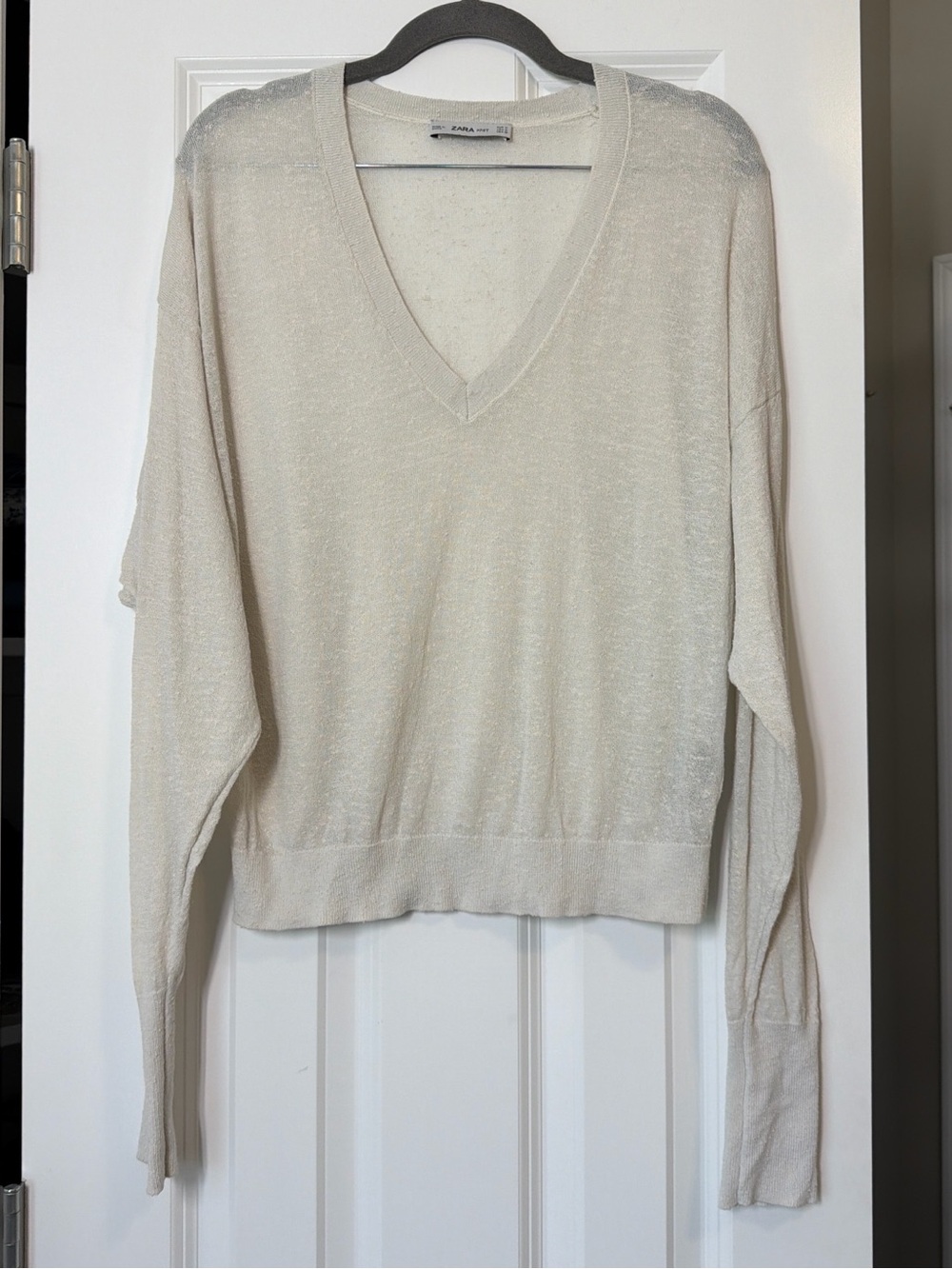 Zara Light Cream V-Neck Knit Sweater